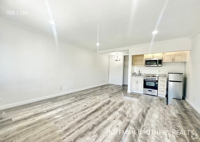 Building Photo - 14026 Oxnard St Unit 21 Rental