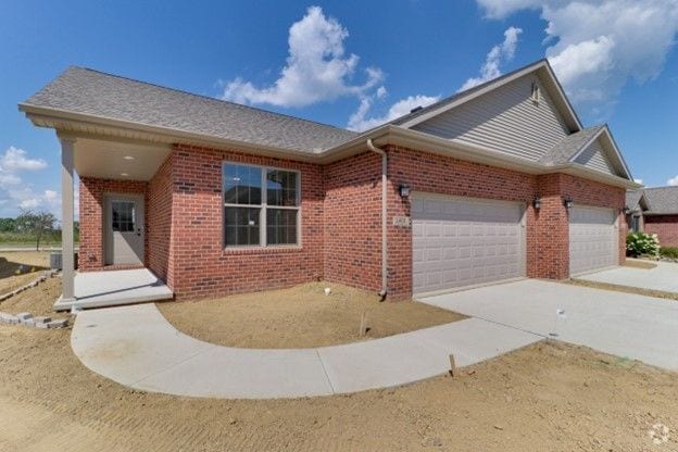 Building Photo - 1334 Monterey Pine Dr Rental