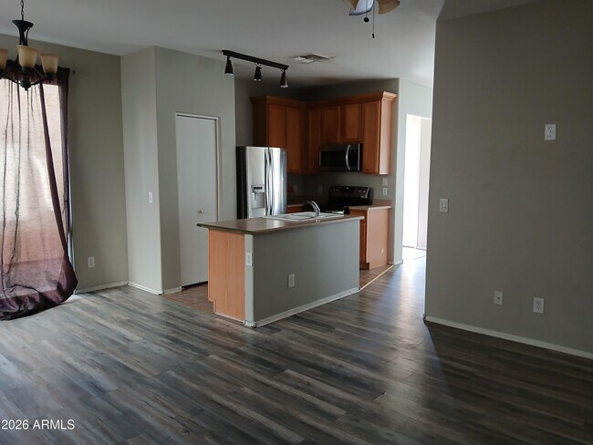 Photo - 1410 E Mobile Ln