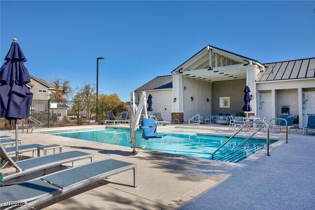 Photo - 544 Mossy Cup St