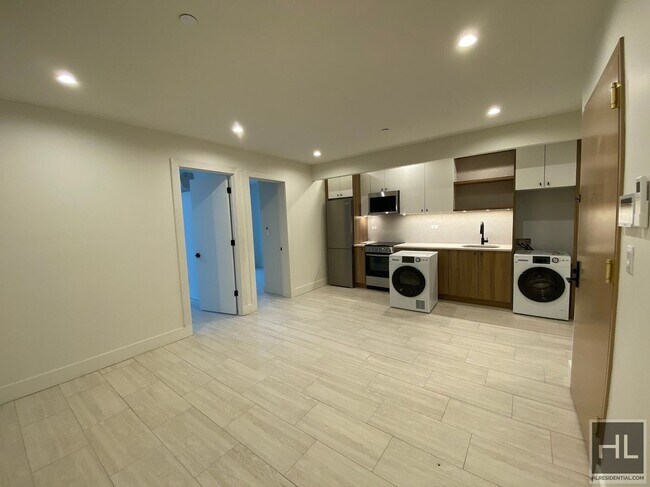 NEW YORK AVE - NEW YORK AVE Apartment Unit 2A