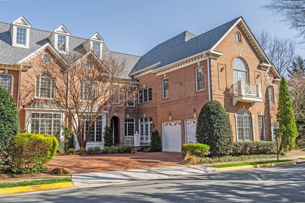 Photo - 3871 Lewiston Pl (Fairfax, VA)