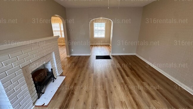 Photo - $950 - 2 bed 1 bath - Beautiful single family home*COMING SOON*