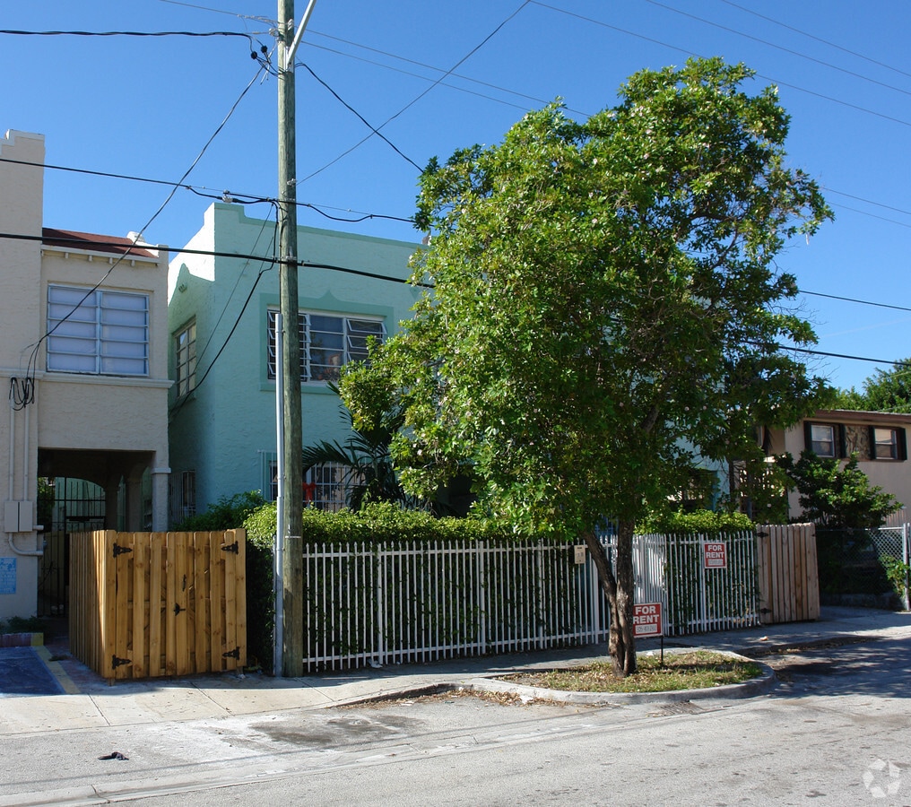 Photo - 1144 SW 5th St