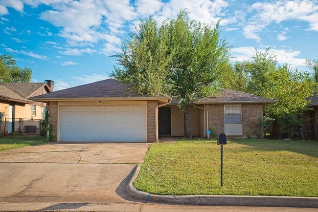 Building Photo - 3208 SE 56th St