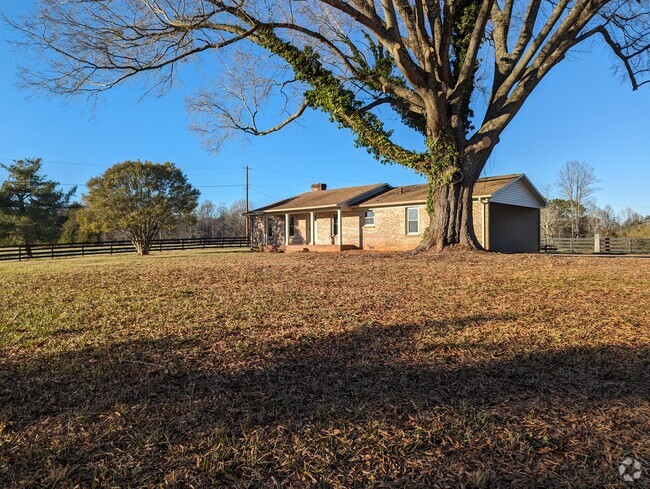 Building Photo - 1127 Costner Rd Rental