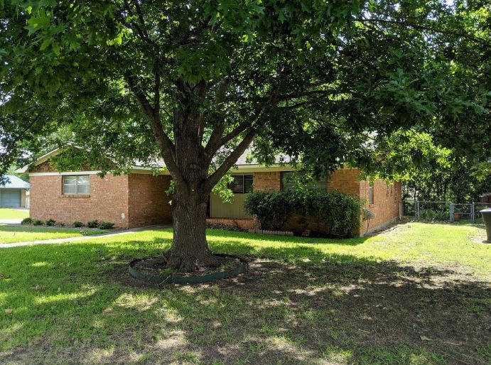 Photo - 801 Hillside Dr