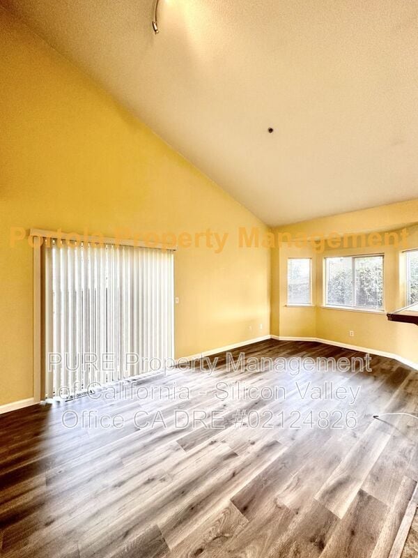 Photo - 126 Hunolt St