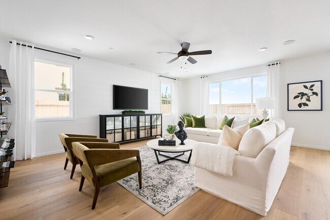 Photo - NEWER SOLAR HOME – 4 Bed / 3 Bath + Loft | 2,800 Sq Ft  SEE VIDEO