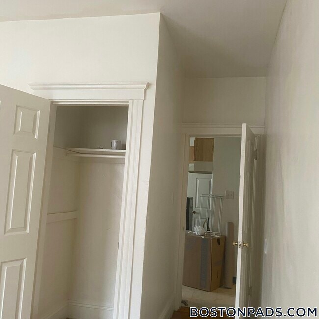 Photo - 19 Mora St Unit 4