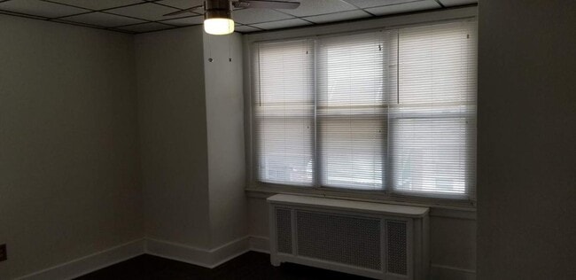 Photo - 2243 S Lambert St Unidad 1-1