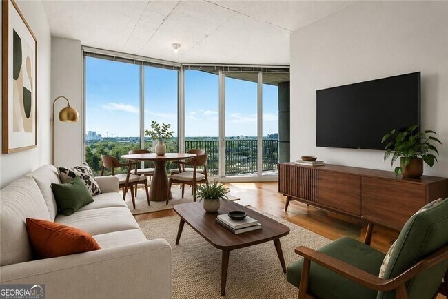 Photo - 361 17th St NW Unit 1613