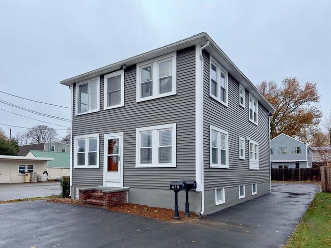 Building Photo - 419 Maple Ave Unit 1