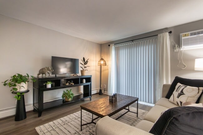 Photo - Aspen Village