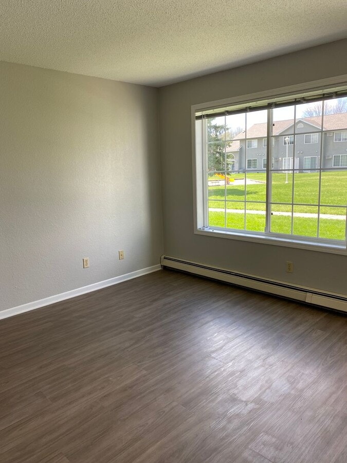 Photo - Whittier 3 bedroom townhome Unit B2-408