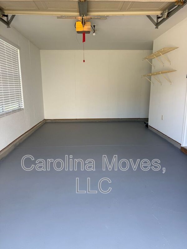 Photo - 210 Morell Dr