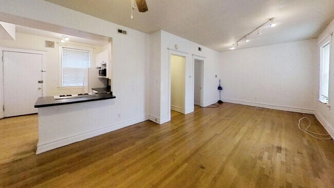 Photo - 1708 W Waveland Ave Unit 3