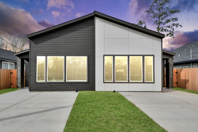 9309 Caddo Rd