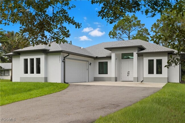 Photo - 2561 Wilson Blvd N
