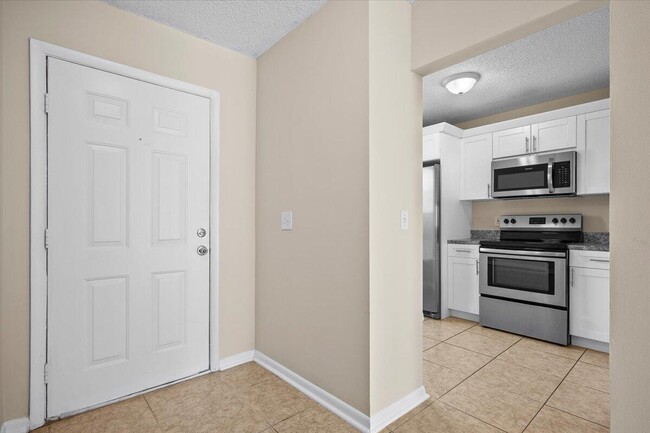 Photo - 144 Deerfield Ct