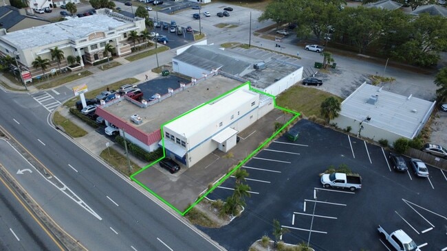 Photo - 1221 Court St Unit 1