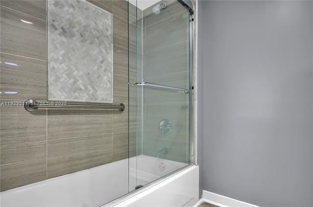 Photo - 4332 Collins Ave Unit 201