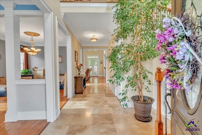 Photo - 210 Kenna Way