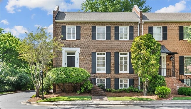 Building Photo - 3532 Paces Pl NW