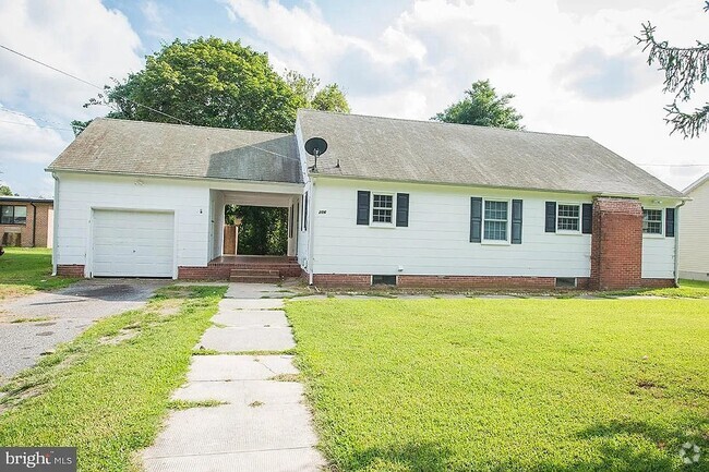 Building Photo - 206 S Saratoga St Rental