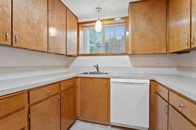 Photo - Frazer Park Apartments