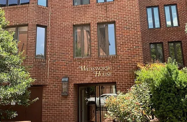 Building Photo - 1045 31st St NW