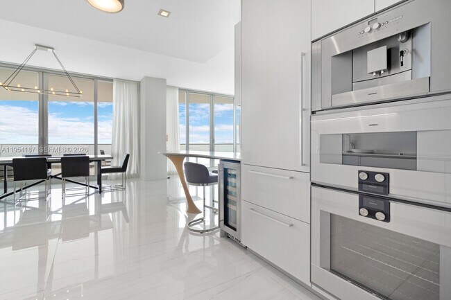 Photo - 16901 Collins Ave Unit 1402