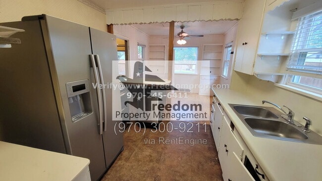 Photo - 1540 Main St
