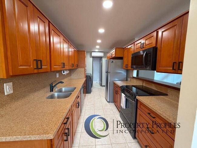 Photo - 4 Bedroom 2.5 bathroom Townhome in Kaholo ...