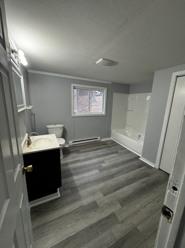 Photo - 149 Hemlock Ln