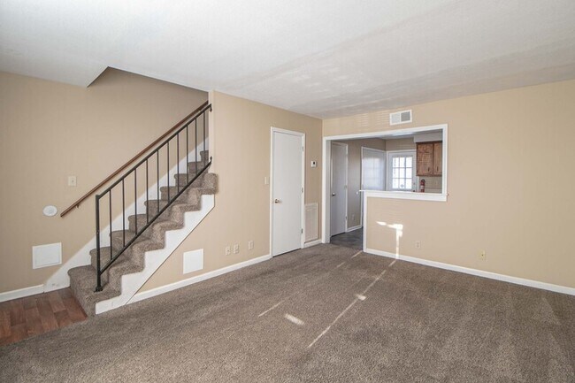 Photo - 363 Peabody Dr