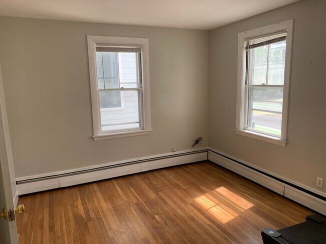 Photo - 109 Beacon St