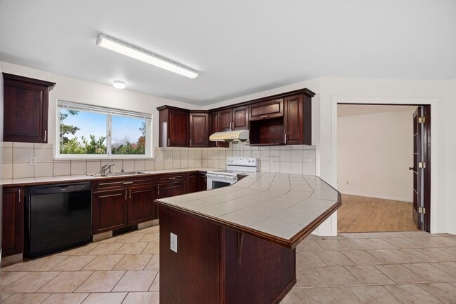 Photo - 1301-1305 Mitchell Ave Unit 1301 Mitchell