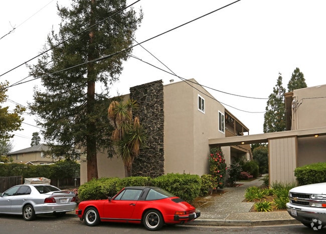 48-Unit Apartment Complex - Three Oaks Of Los Gatos