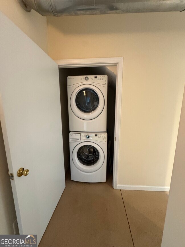 Photo - 283 Athens Ave