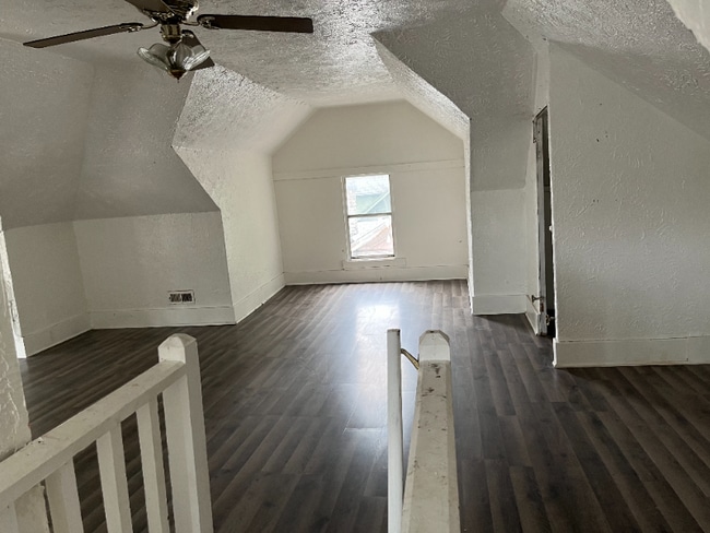 Photo - 418 S 1st St