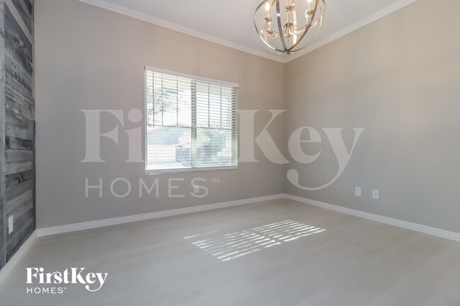 Photo - 21180 W Holly St