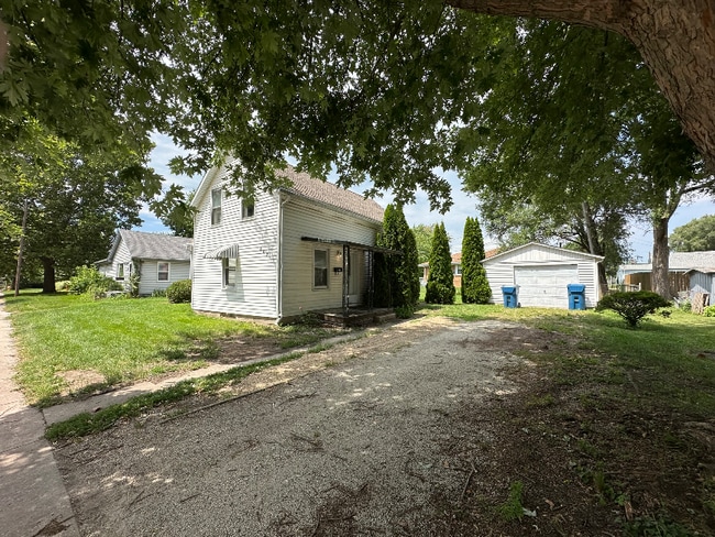 Building Photo - 287 Greenwood Ave Rental