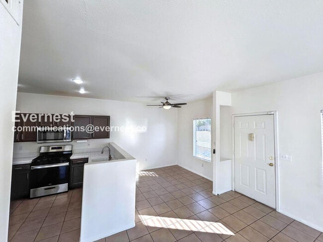 Photo - 5922 W Vegas Dr