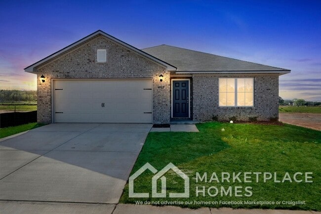 Building Photo - 4022 Ryan Dr SW