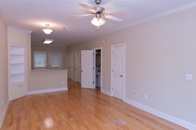 2 Bed 2.5 Bath Condo - 2 Bed 2.5 Bath Condo