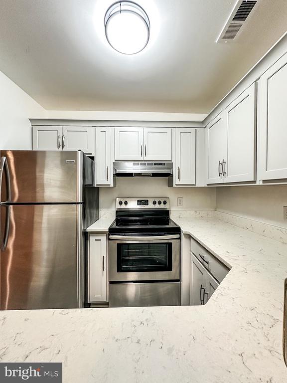 Photo - 5501A Aberdeen Dr