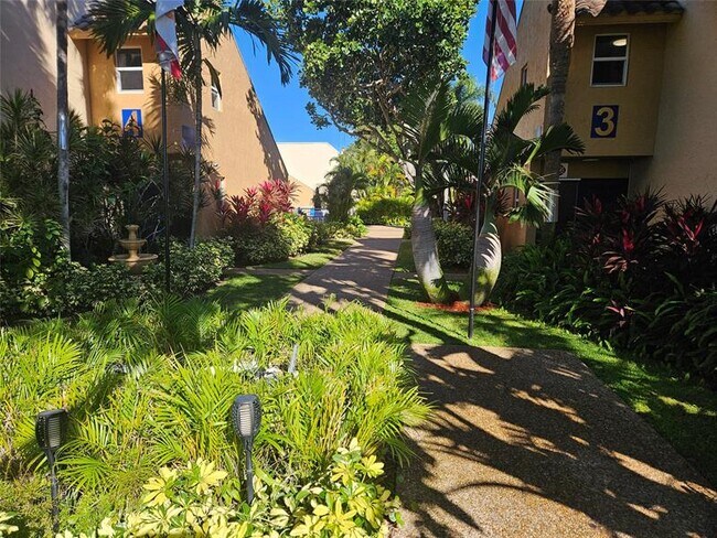 Building Photo - 959 SE 2nd Ave Unit 248