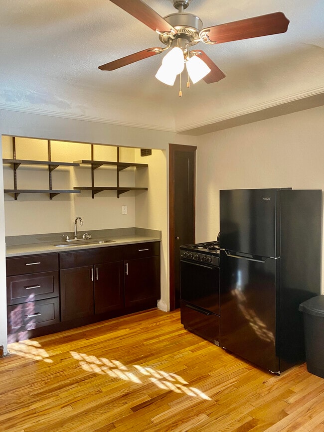 Kitchen 2