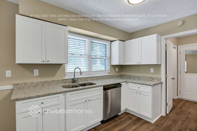 Photo - 478 Benton Ct SW